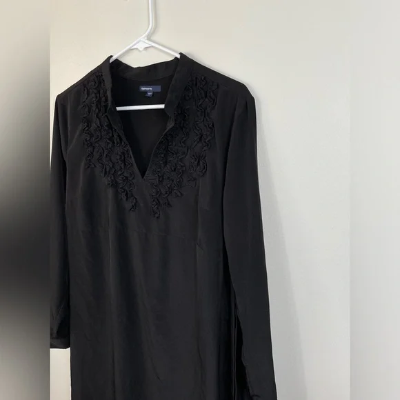 Elegant Black Dress - Picture 3 of 13